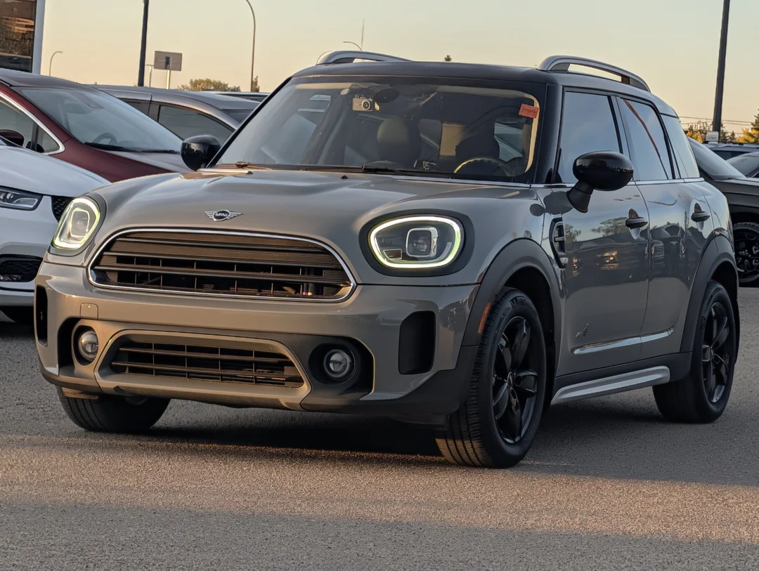 Used 2021 Grey MINI Cooper AWD - All 4 - LED Headlights - 8.8 Touchscreen & More! image 4