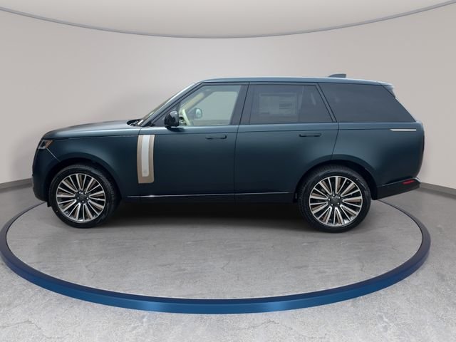 New 2026 British Racing Green Satin Land Rover SV image 8