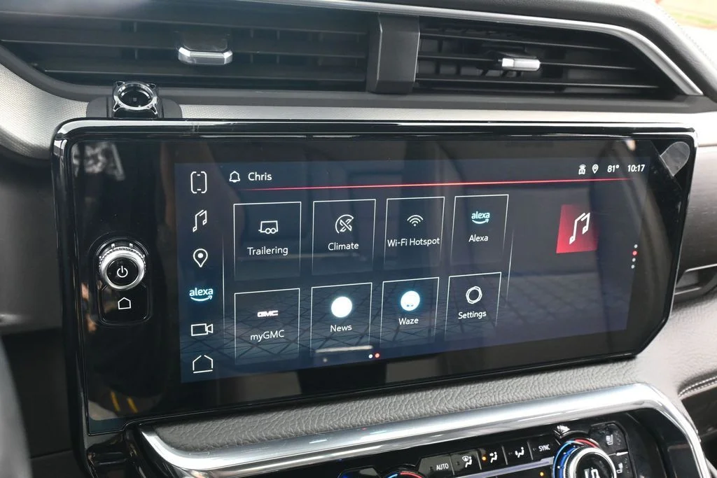 Used 2023 Sterling Metallic GMC Denali image 26