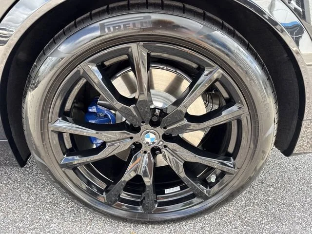 Used 2025 Black Sapphire Me BMW M60i image 64