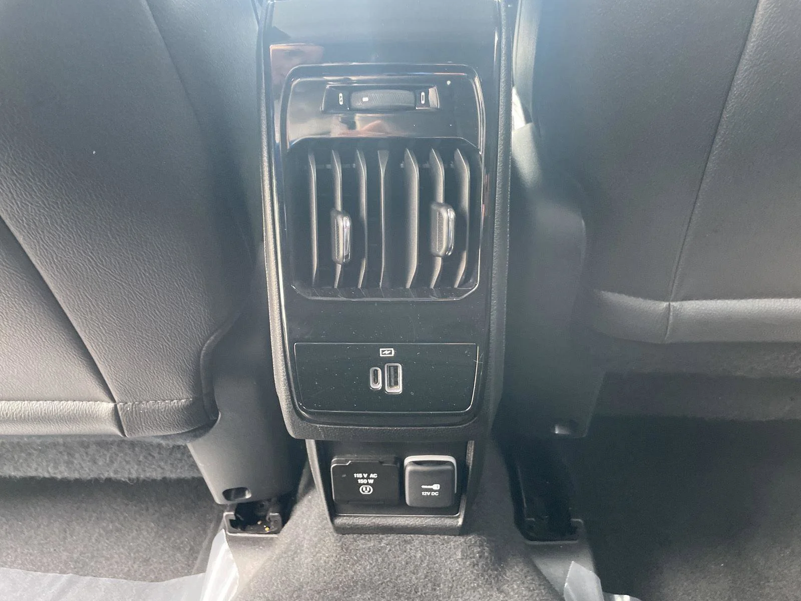 Used 2022 Diamond Black Crystal Pearlcoat Jeep Trailhawk image 25