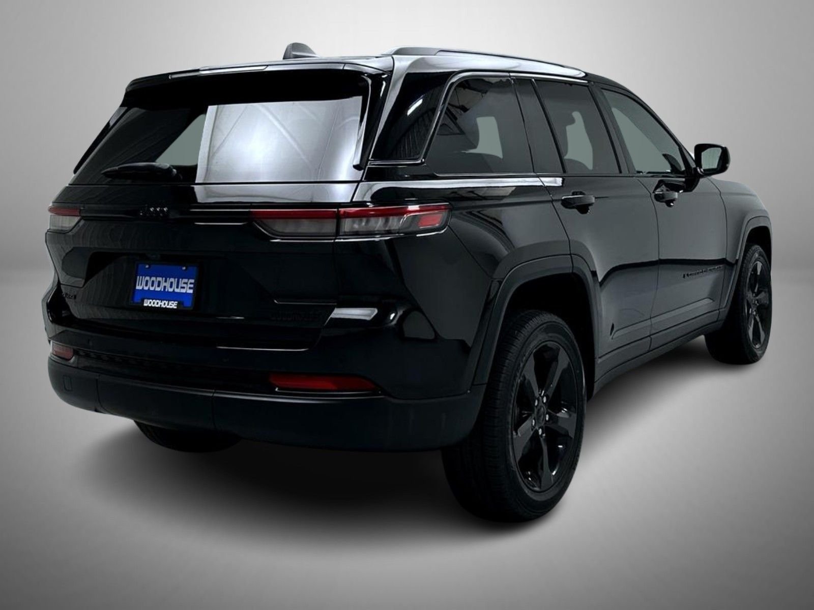 Used 2023 Black Jeep Altitude X image 5