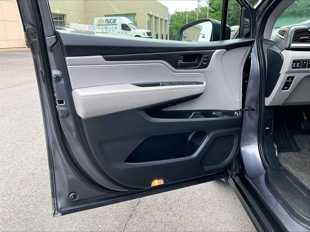 Used 2019 Modern Steel Honda EX-L image 9