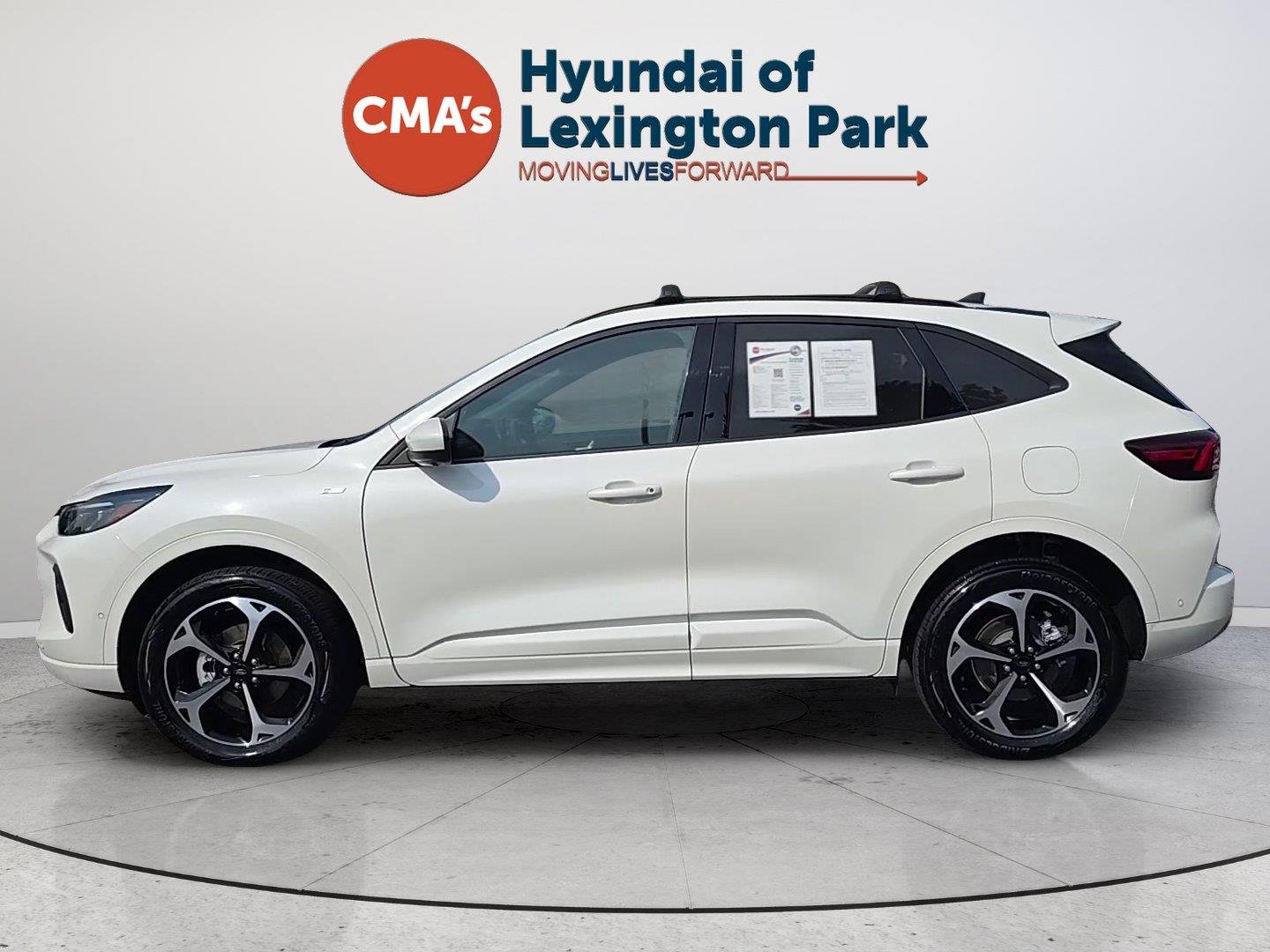 Used 2024 Star White Metallic Tri-Coat Ford ST-Line Elite image 2