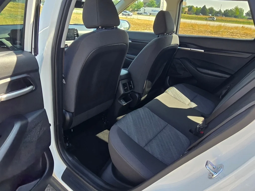 Used 2026 Snow White Pearl Kia LX image 16