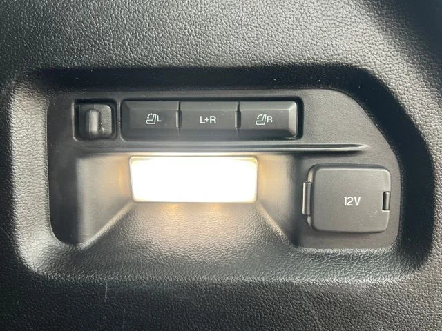 Used 2020 Blue Ford Limited image 9
