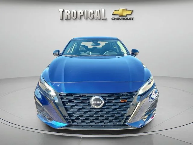 Used 2024 Blue Nissan 2.5 SR image 8