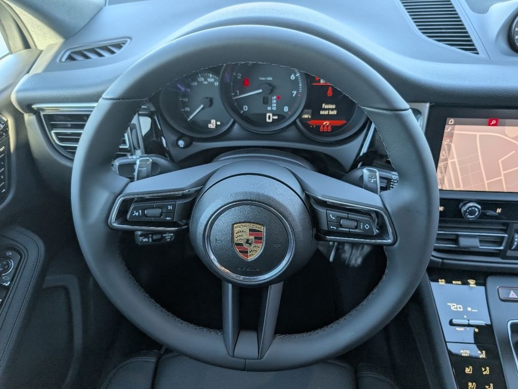 2026 Porsche Macan T - Photo 21