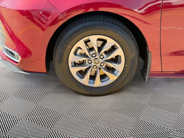 Used 2022 Red Toyota XLE image 34