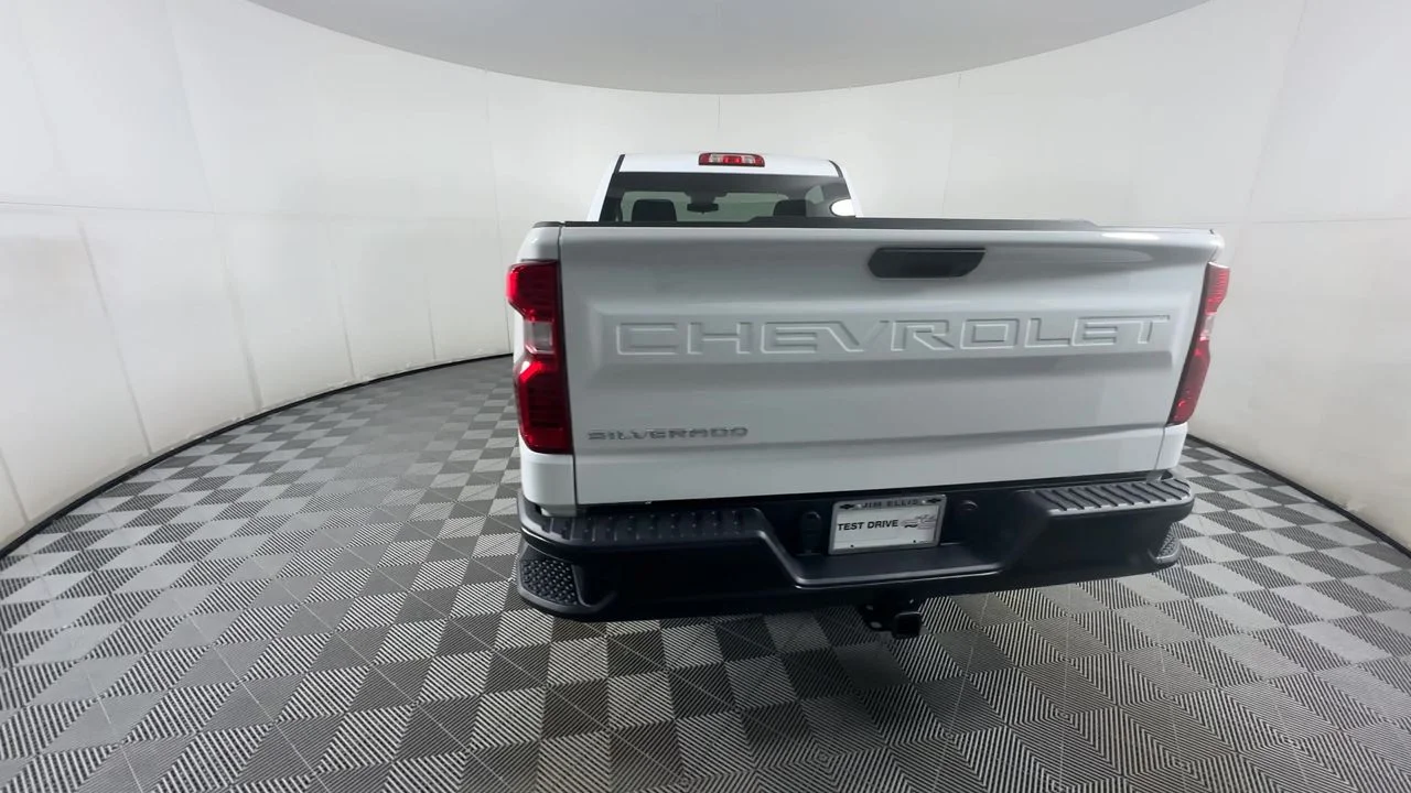 New 2026 Summit White Chevrolet WT image 91