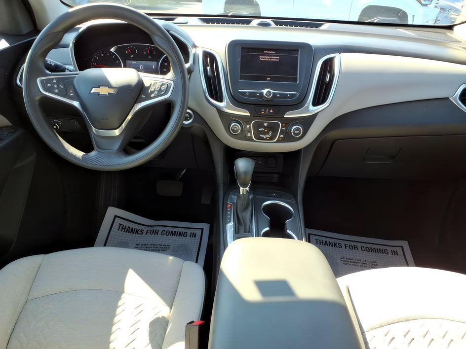 Used 2022 Silver Ice Metallic Chevrolet LT image 24