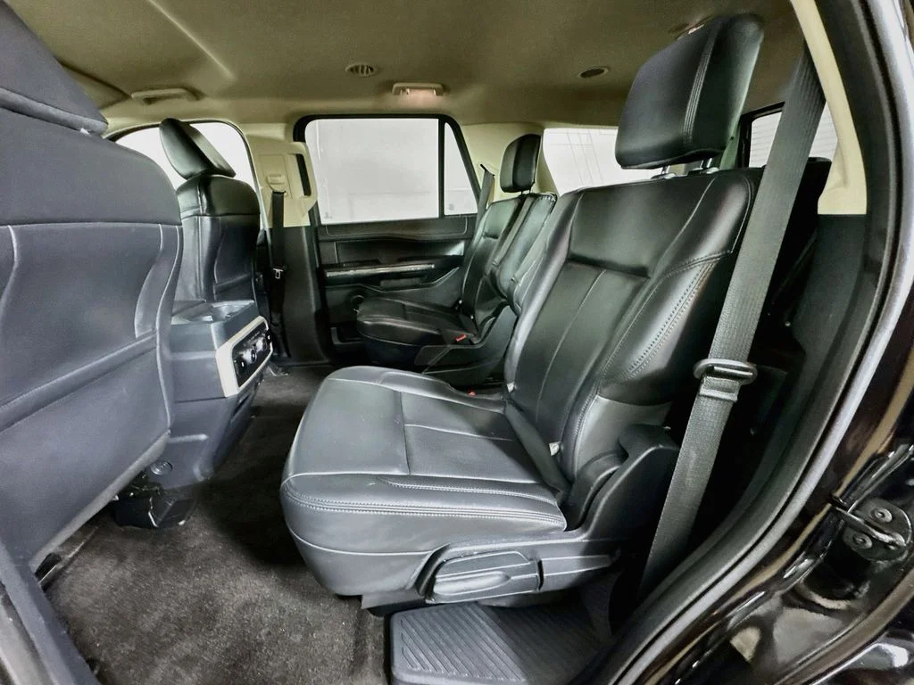 Used 2022 Black Ford XLT image 29