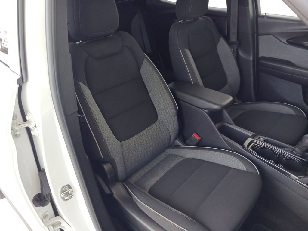 Used 2023 White Chevrolet LT image 27