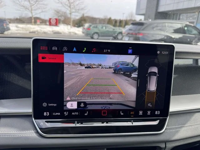 2025 Volkswagen Tiguan SE - Photo 20