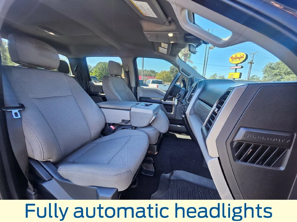Used 2020 Black Metallic Ford XLT image 28
