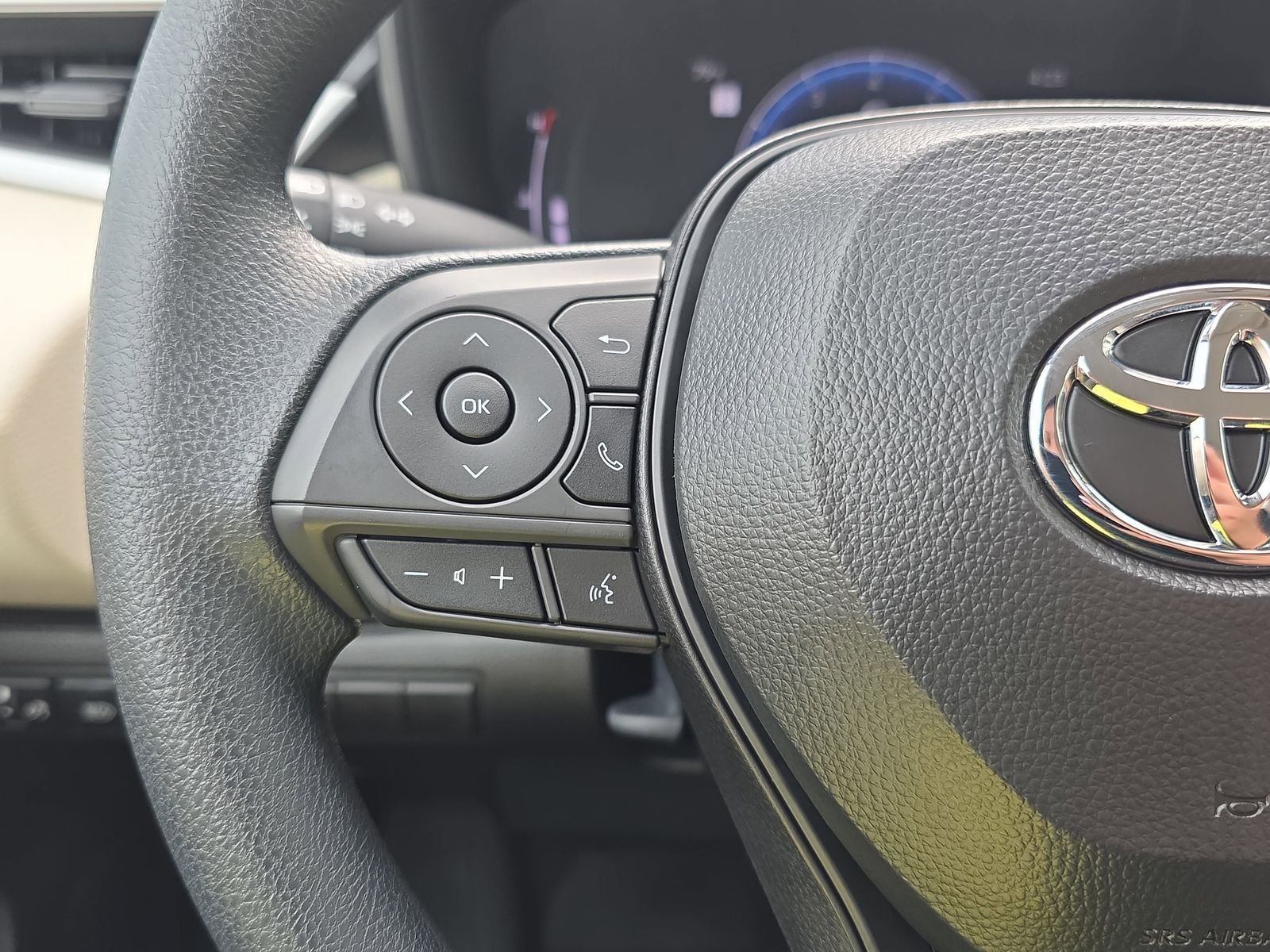 Used 2026  Toyota LE image 16