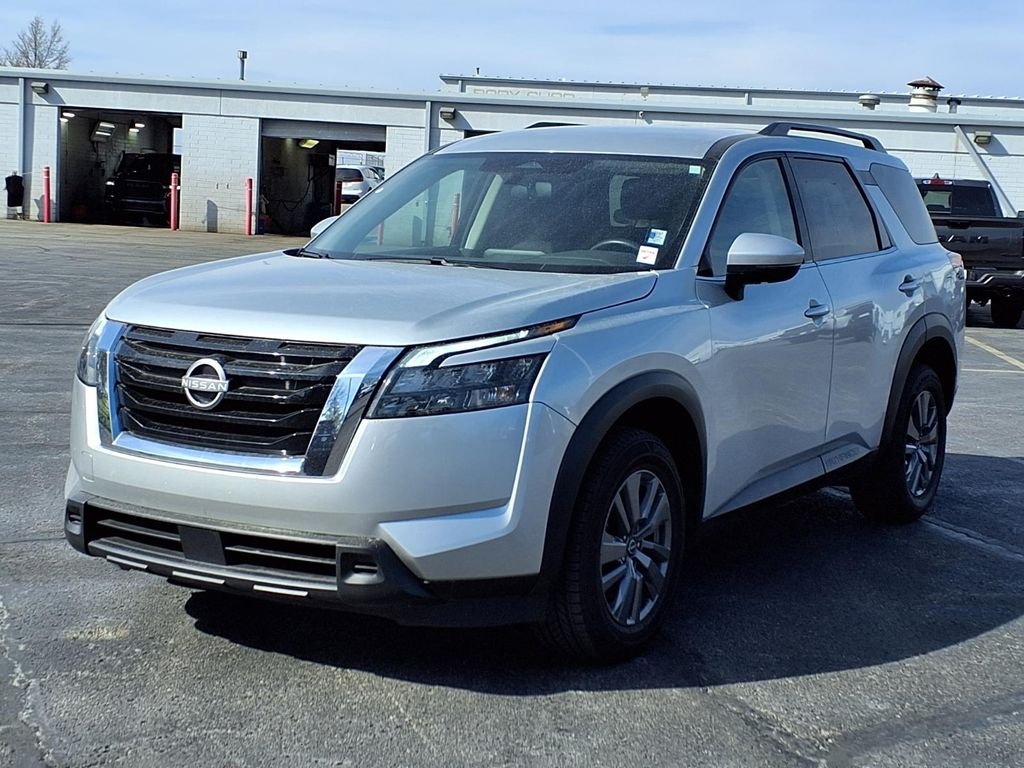 Used 2025 Nissan Pathfinder SV with VIN 5N1DR3BC7SC206977 for sale in Kansas City