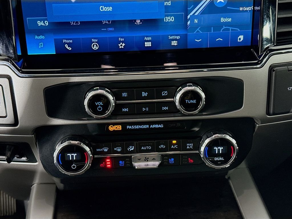 Used 2022 White Ford Lariat image 16