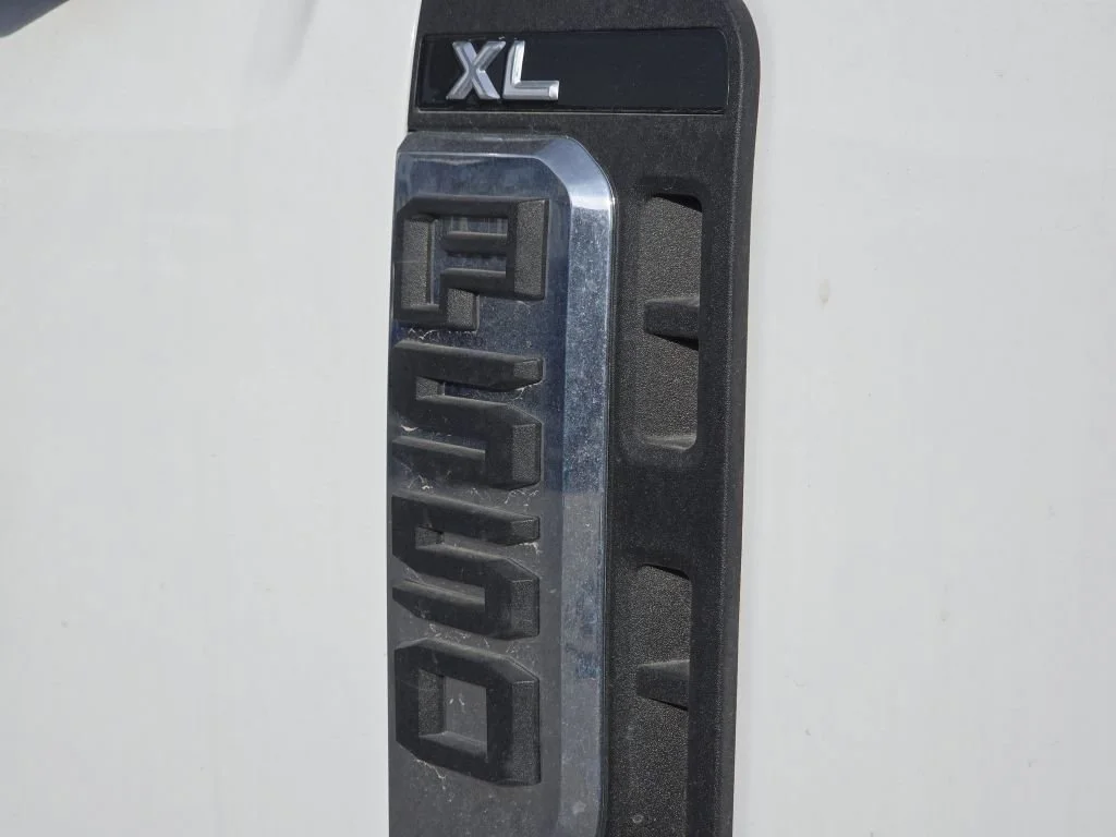 2025 Ford F-550 Super Duty Chassis Cab XL - Photo 26