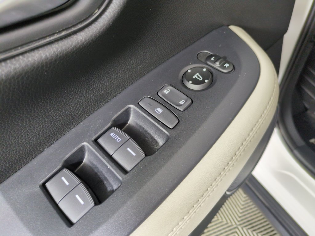 2025 Honda HR-V LX - Photo 16