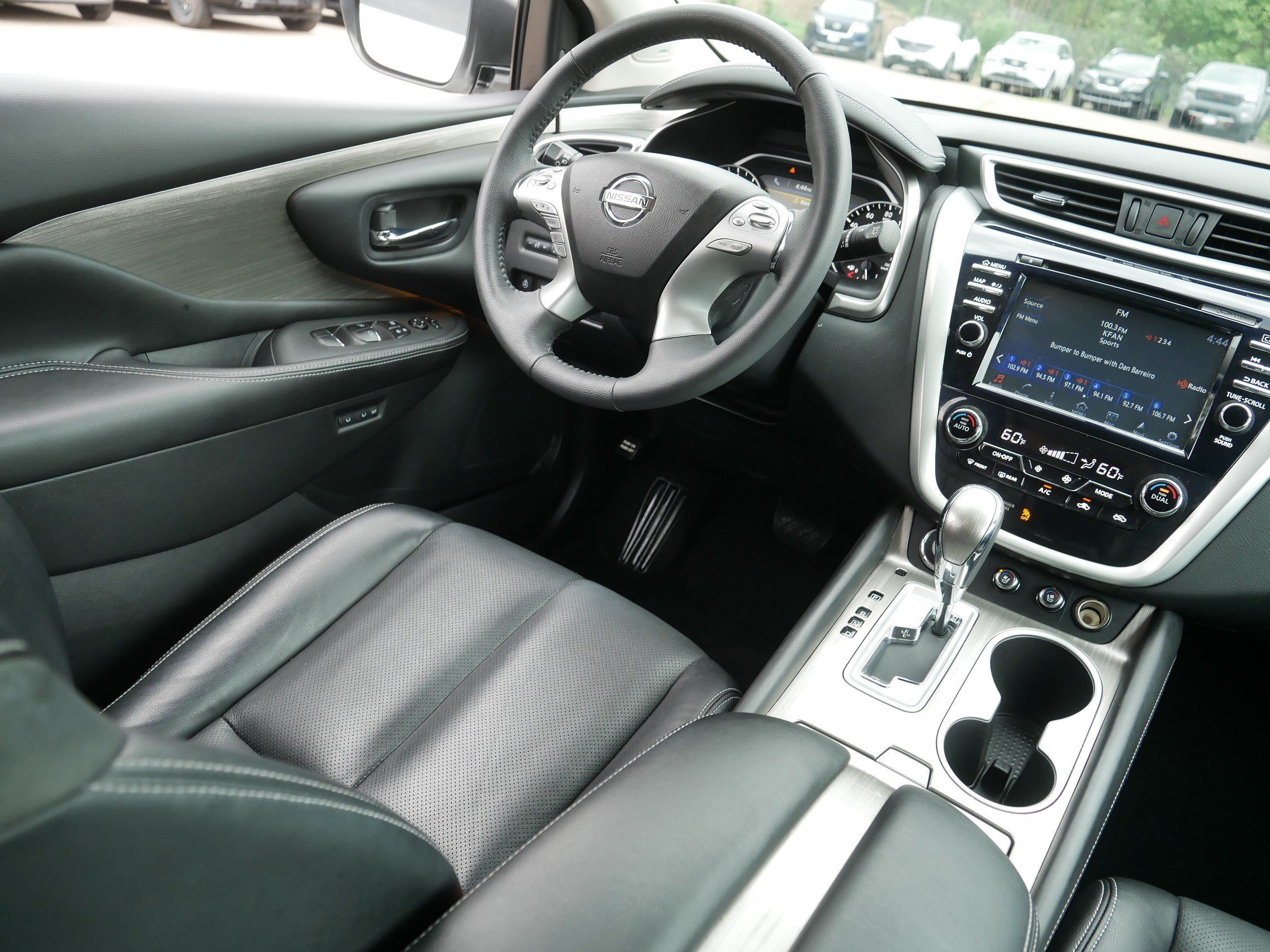 Certified Used 2017 Pearl White Nissan Platinum image 9