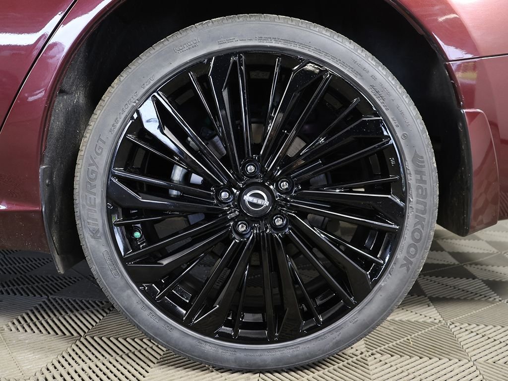 Used 2023 Red Nissan 2.5 SL image 20
