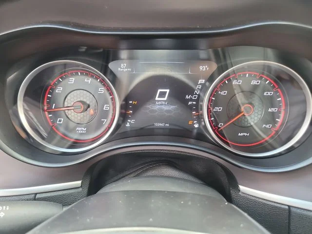 Used 2022 Black Dodge SXT image 31