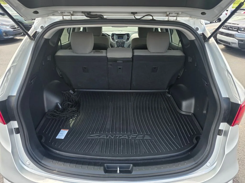 Used 2017 Sparkling Silver Hyundai 2.4 Base image 13