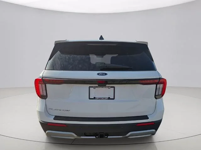 New 2026 Star White Metallic Tri-Coat Ford Platinum™ image 33