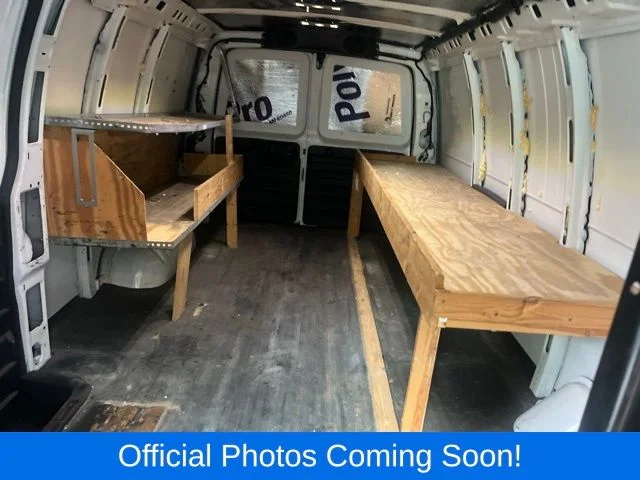 Used 2020 White GMC Work Van image 4
