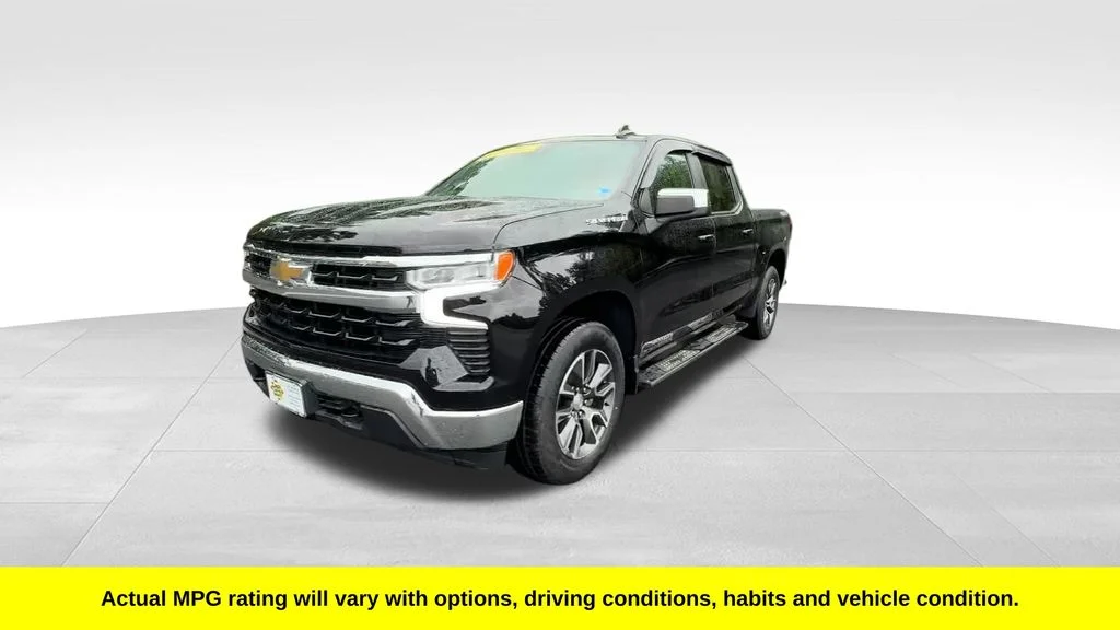 Used 2022 Black Chevrolet LT image 9