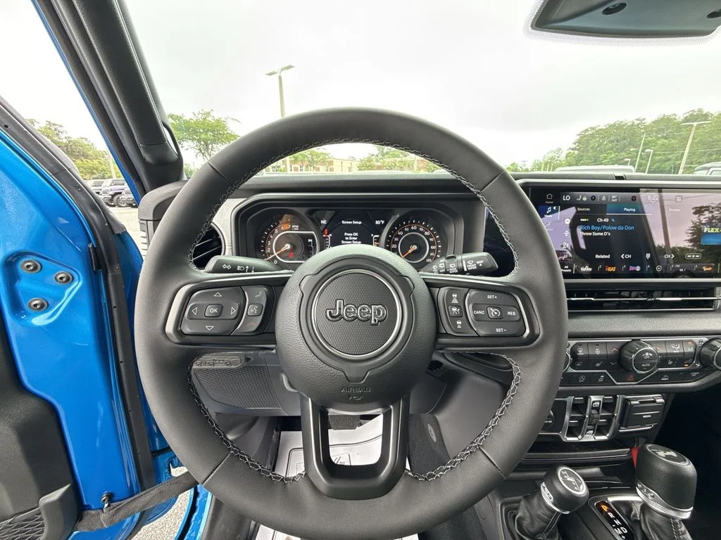 New 2026 Hydro Blue Pearl-Coat Exterior Paint Jeep Sport S image 15