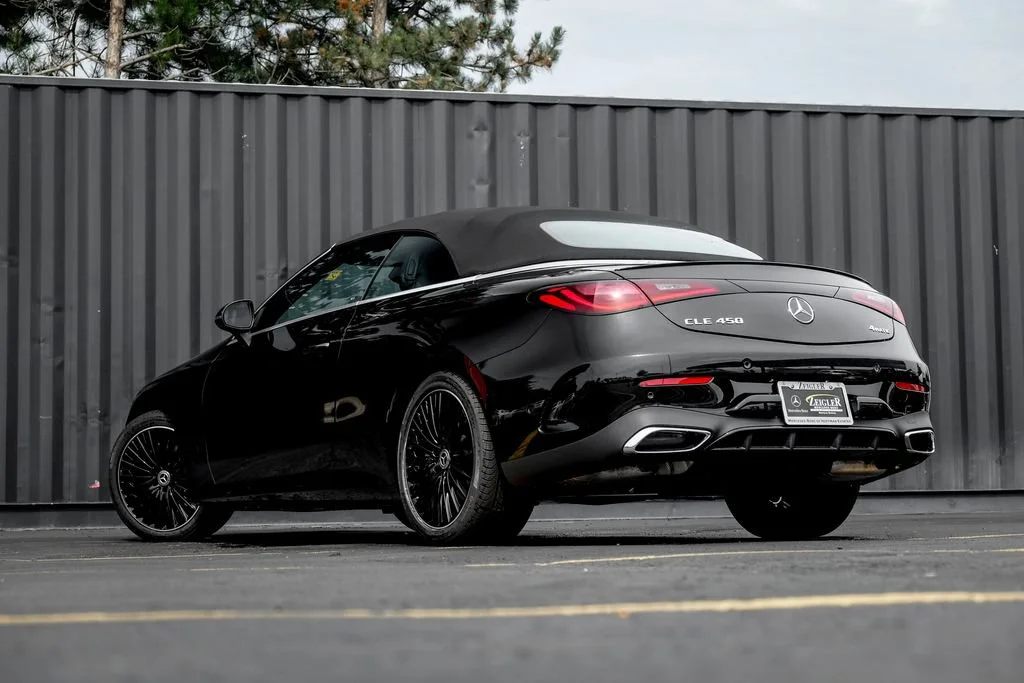 New 2027 Black Mercedes-Benz CLE 450 image 40
