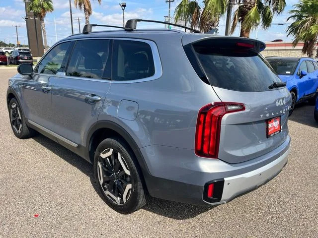 Used 2024 Silver Kia S image 4