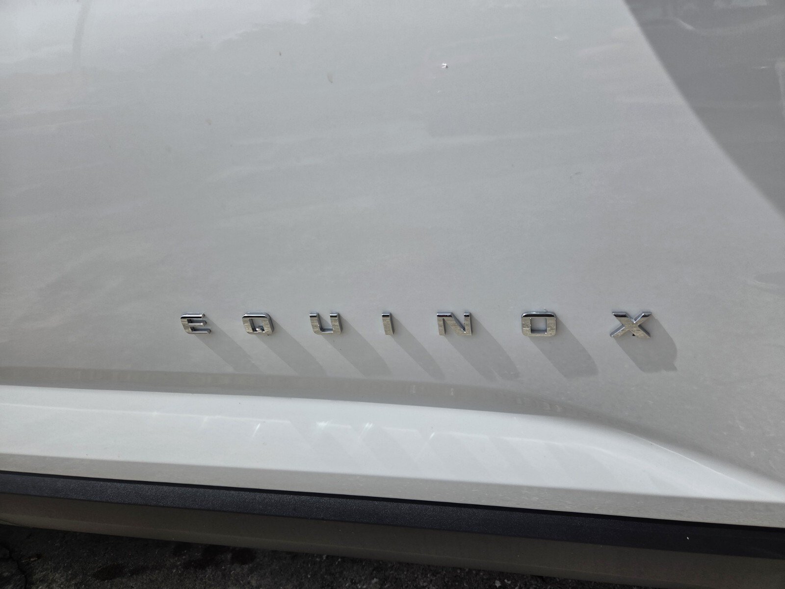 2027 Chevrolet Equinox LT - Photo 9