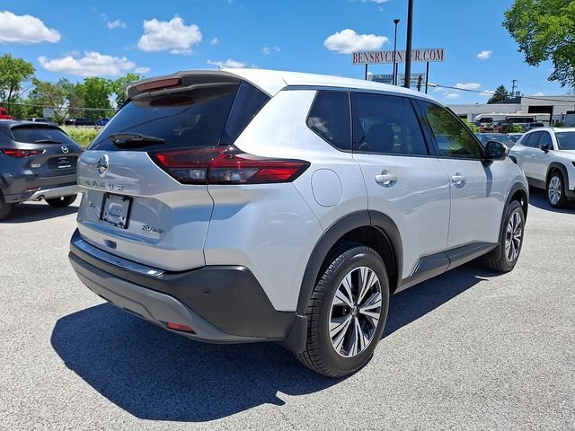 Used 2021 Silver Nissan SV image 8