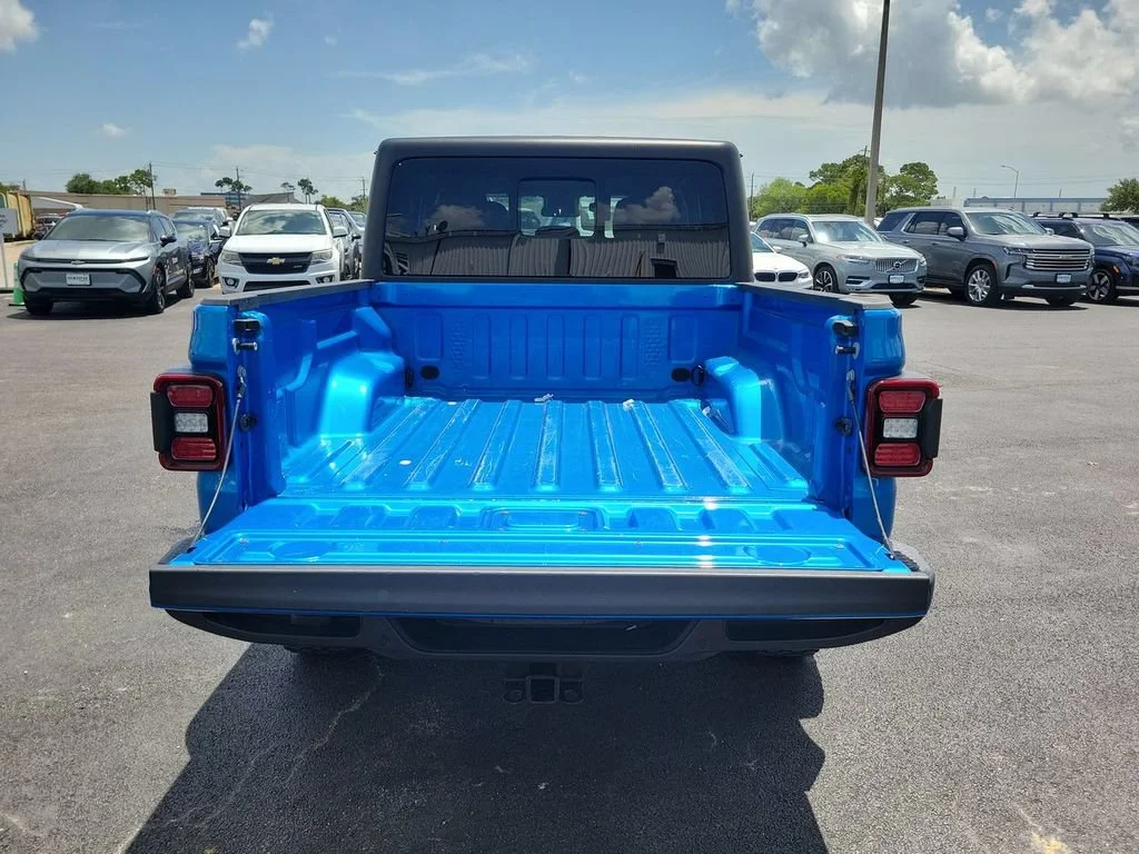 Used 2024 Blue Jeep Willys image 24