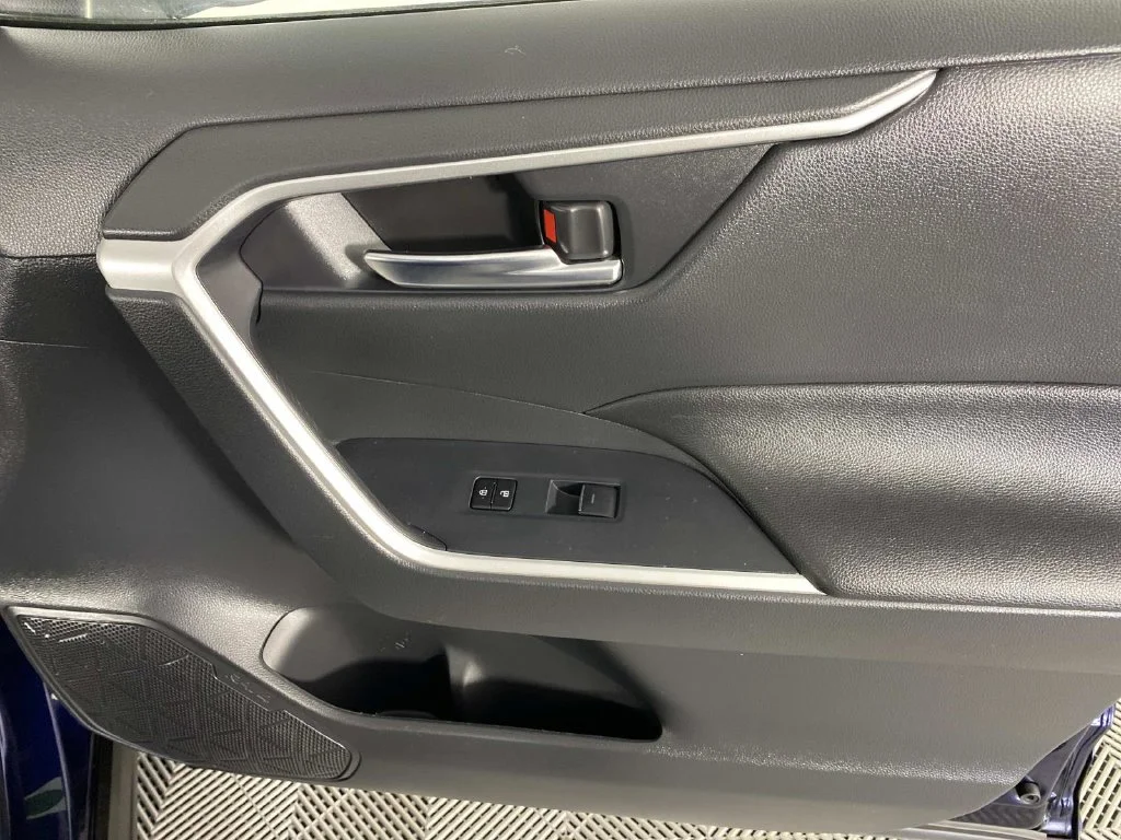 Used 2022 Blueprint Toyota SE image 25
