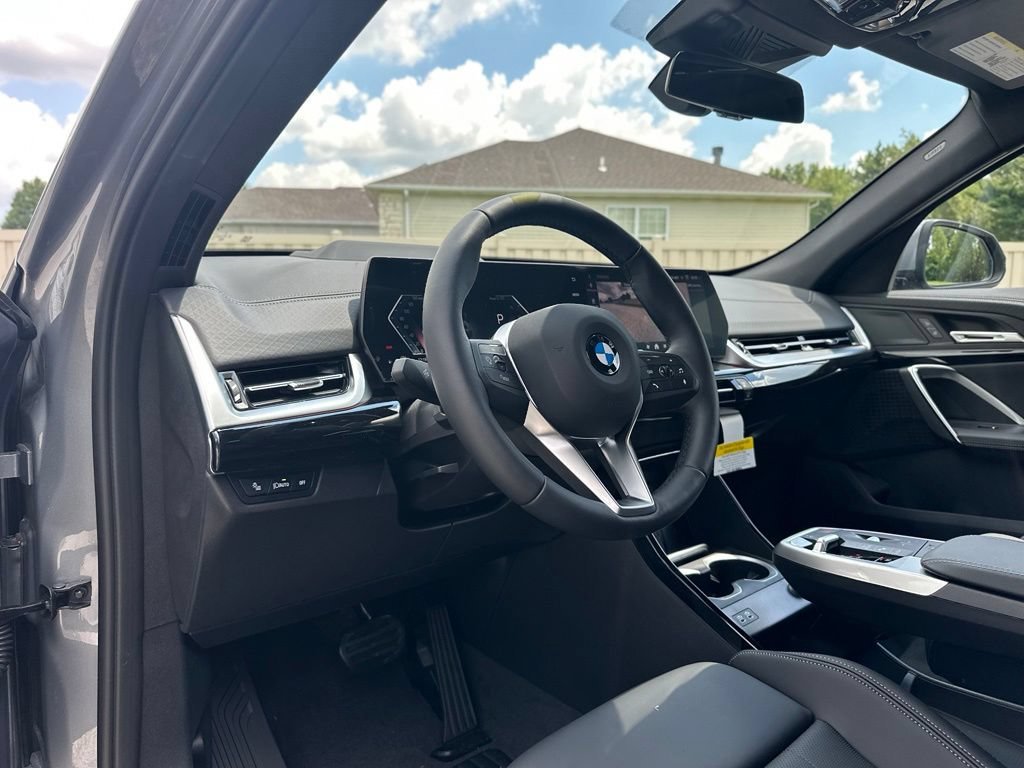 New 2026 Skyscraper Grey Metallic BMW xDrive28i image 17
