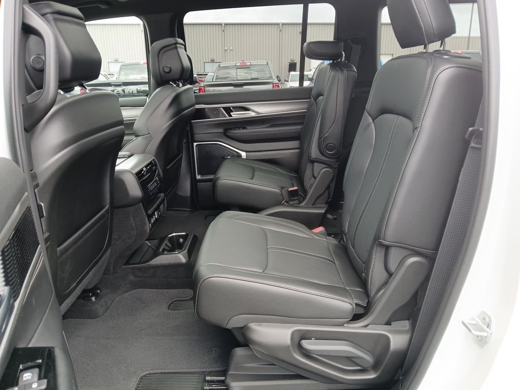 New 2026 Bright White Clearcoat Jeep  image 25