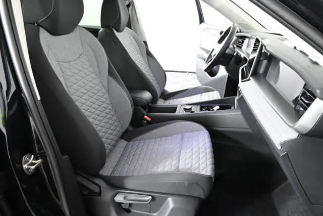 New 2026 Deep Black Pearl Volkswagen S image 13