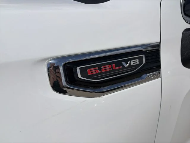 New 2026 White GMC SLT image 3