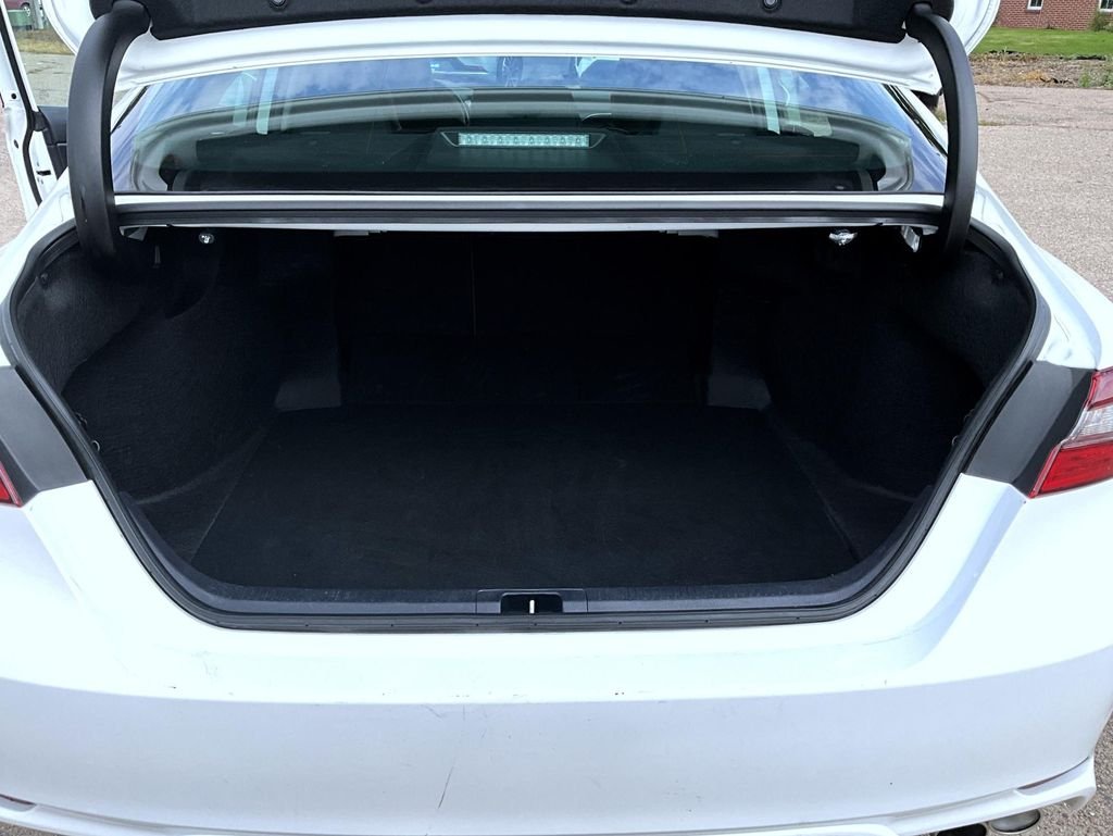 2024 Toyota Camry SE - Photo 22