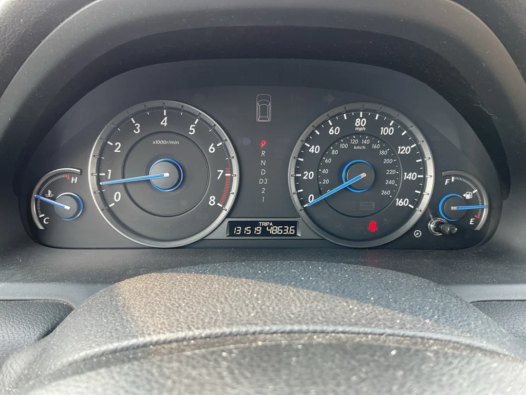 Used 2010 White Honda EX-L image 19