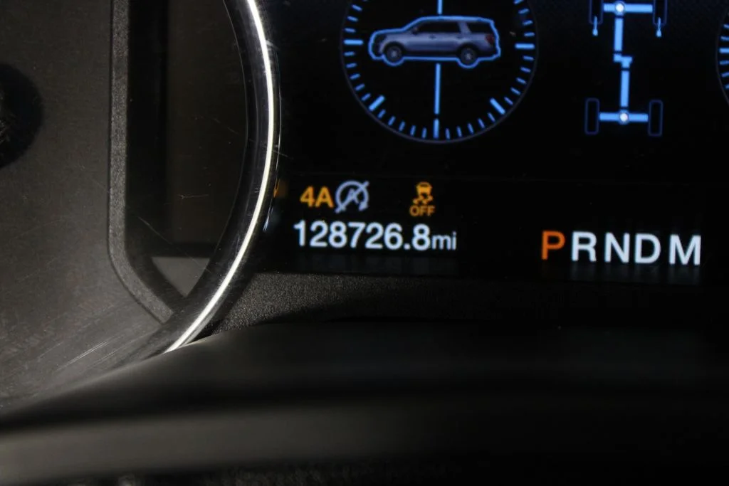 Used 2018 White Ford Limited image 30