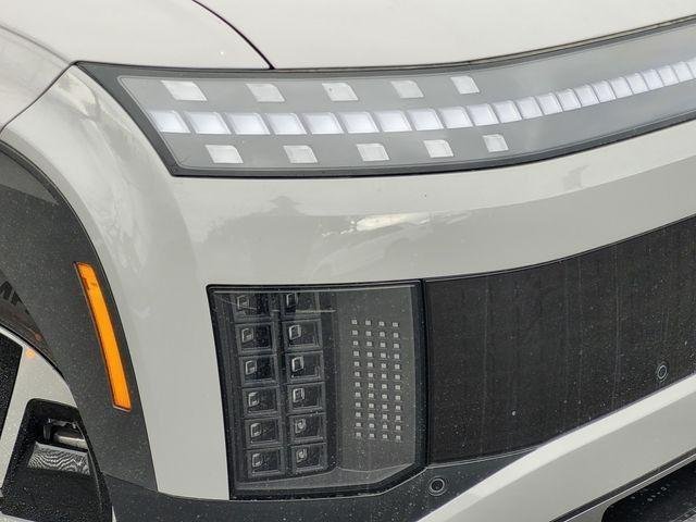 New 2026 Gray Hyundai SE image 35