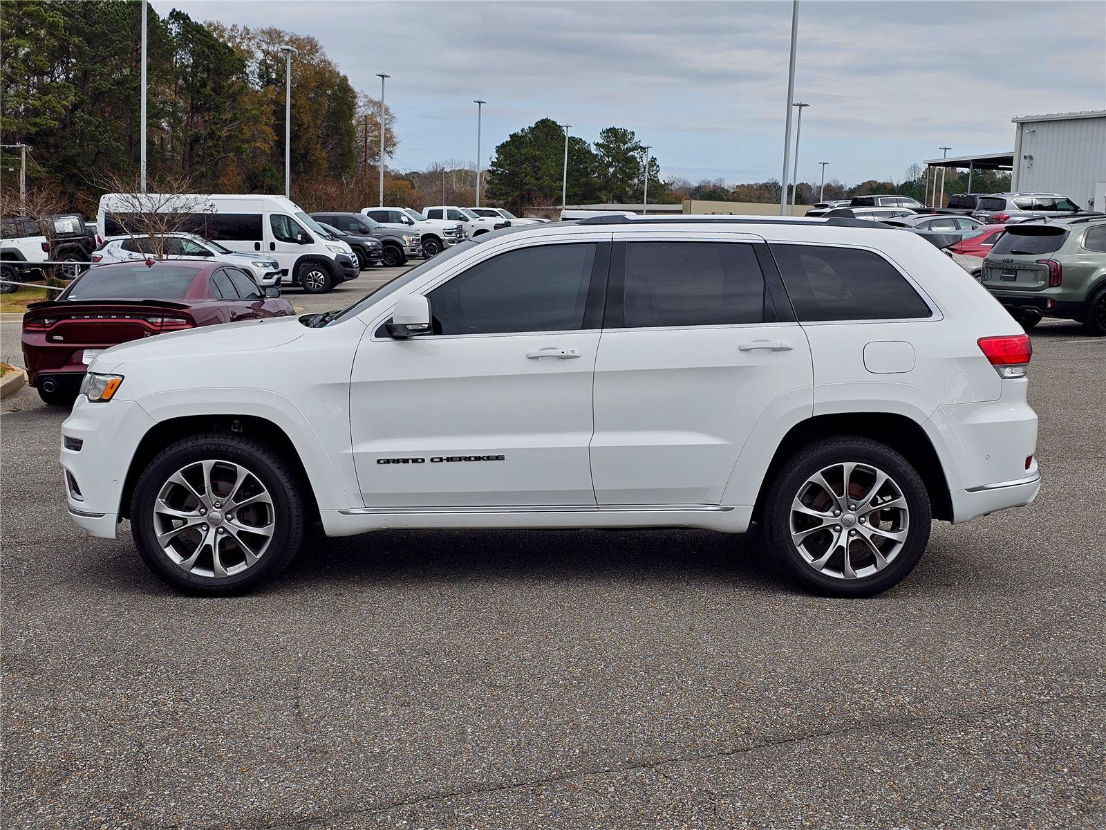 Used 2020 Bright White Clearcoat Jeep Summit image 14