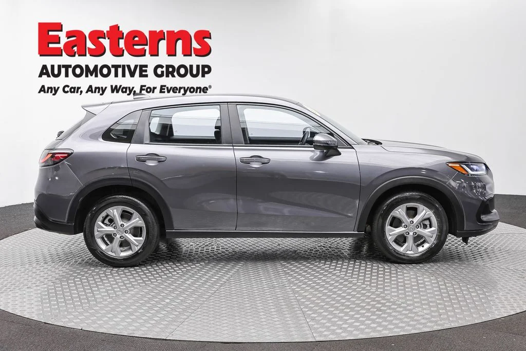Used 2025 Gray Honda LX image 4