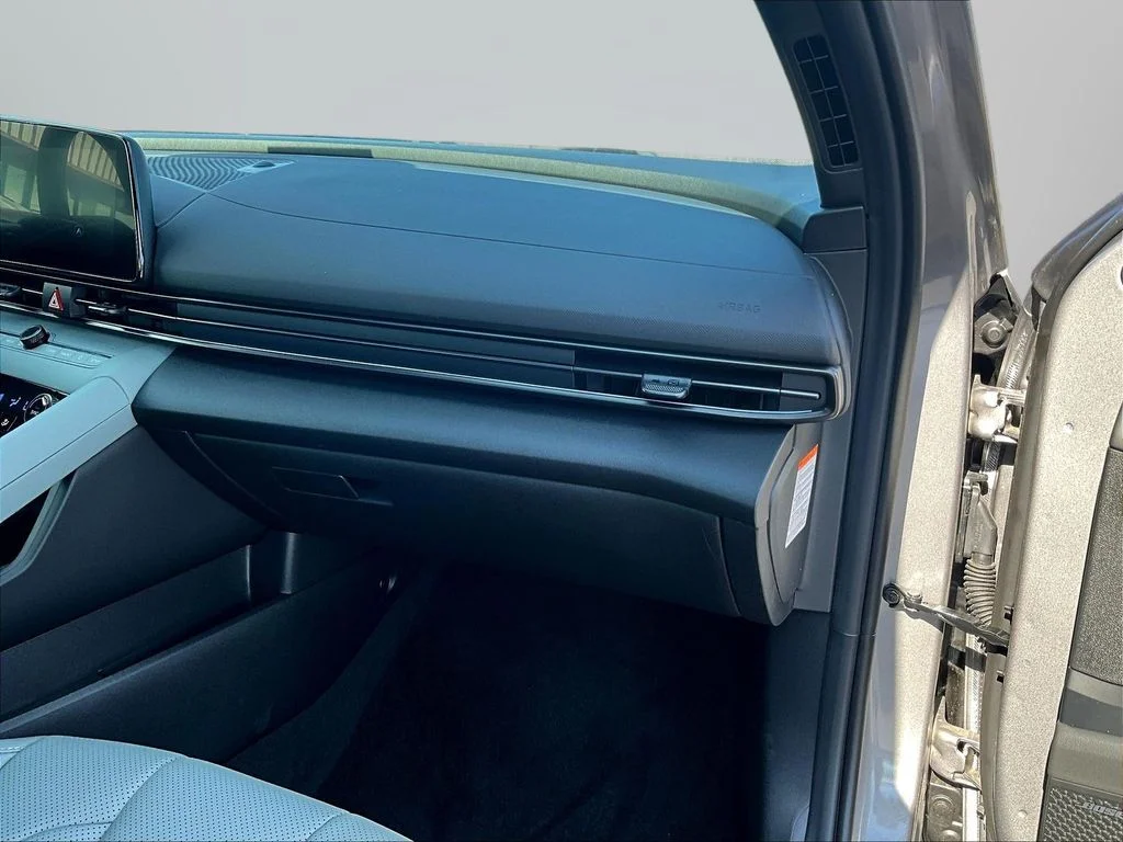 New 2026 Silver Hyundai Limited image 28