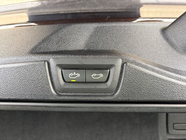 Used 2022 Brown Metallic BMW xDrive40i image 18